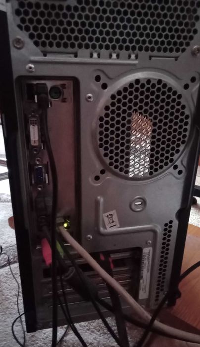 Komputer PC Intel i5 plus Monitor