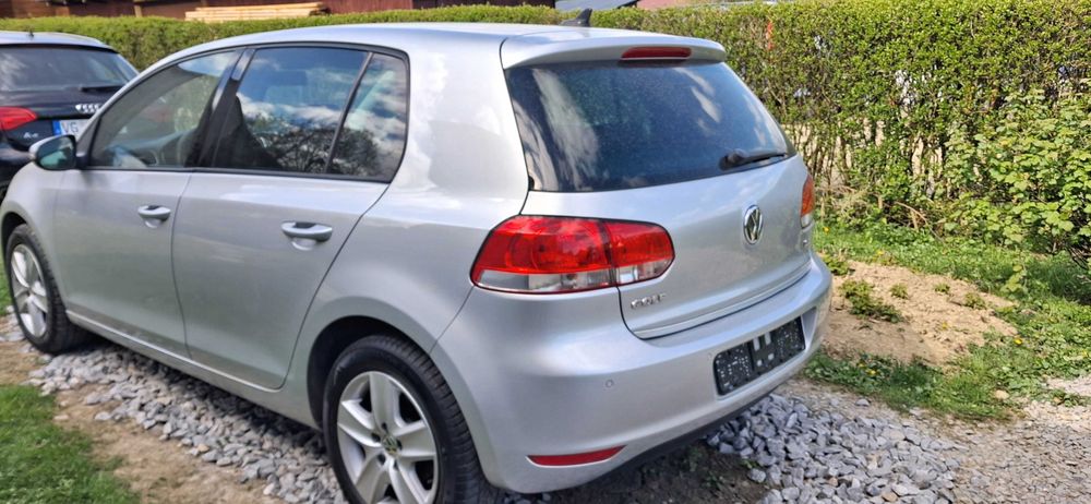 Volkswagen Golf VI 2009 1.6 benzyna 102KM