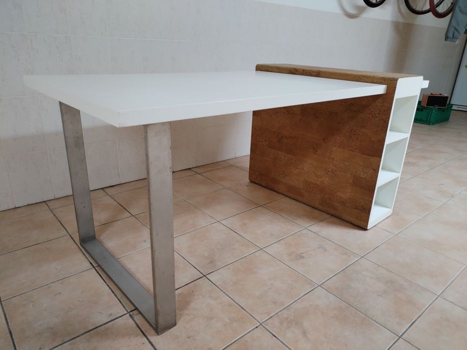 Secretária Cork original