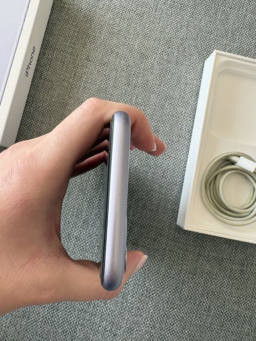 Iphone 11 64GB fioletowy