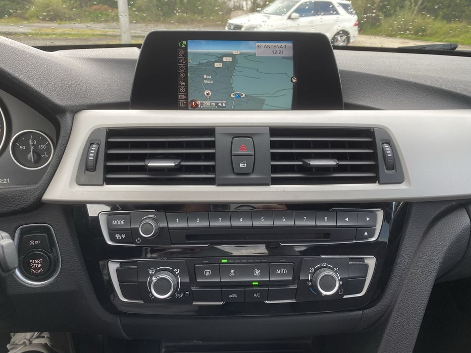 BMW 318d Auto 150cv - Nacional