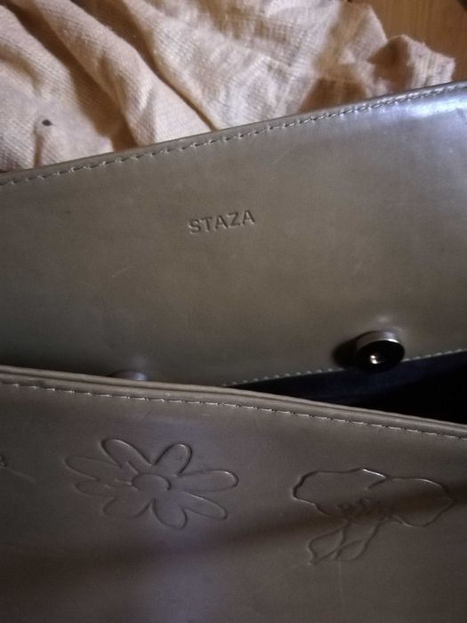 Carteira em couro senhora
BAIXA DE PREÇO