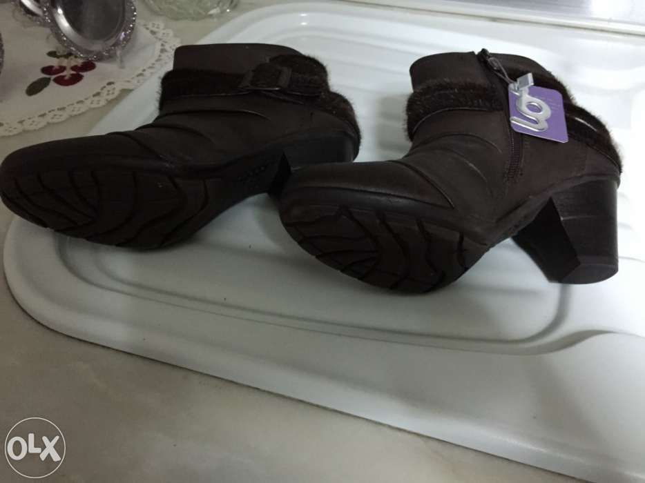 Botas castanhas novas Nº 36