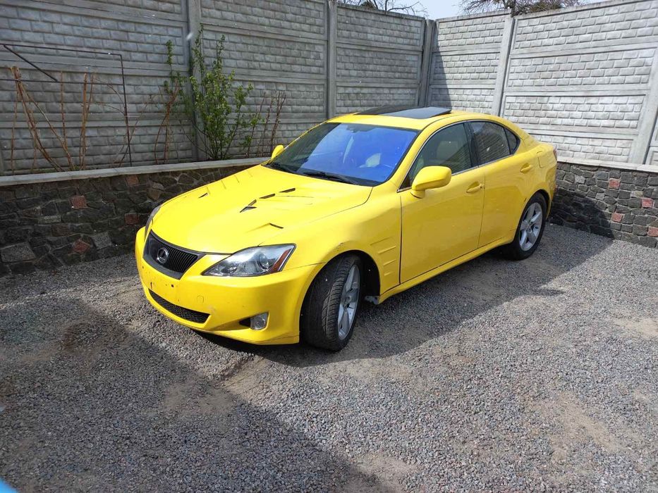 Lexus is250 4x4 avtomat