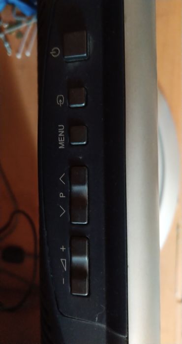 LCD SHARP 20 led