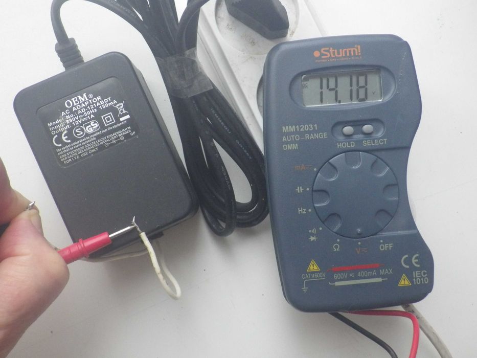 Блок питания OEM, модель  AD-121ABDT, 12v 1A, рабочий.