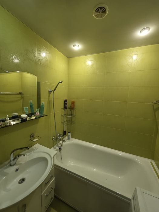 Продам 3х кімнату квартиру на Бородинському