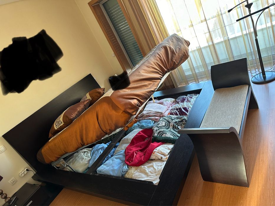 Mobília nova de qualidade fabricada Paços Ferreira - Moderna, neg.