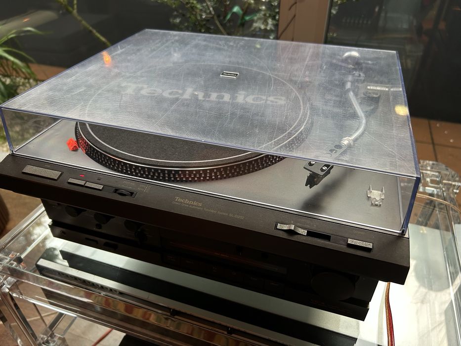 Gira Discos Technics SL-D202 DD e 100% funcional.Stanton D71EE