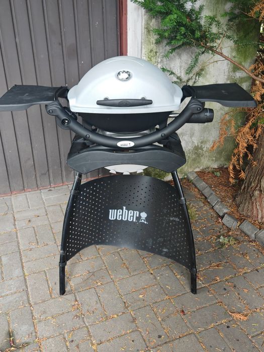 Grill Weber Q1200 gazowy w bardzo Ladny stan