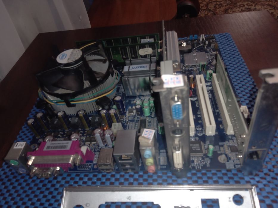 Комплект материнська плата процесор оперативна пам'ять відеокарта