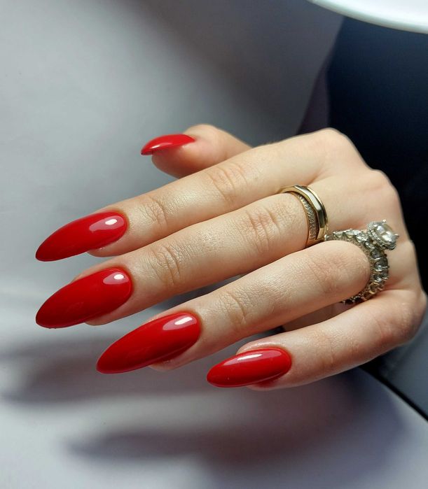 манікюр та педикюр