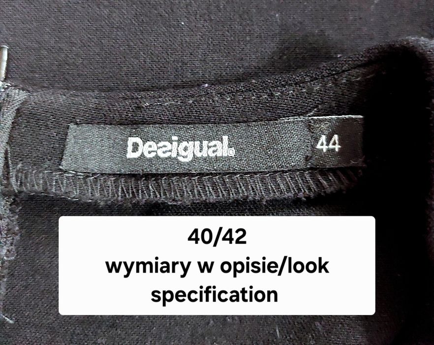 Sukienka z haftem kwiatowym