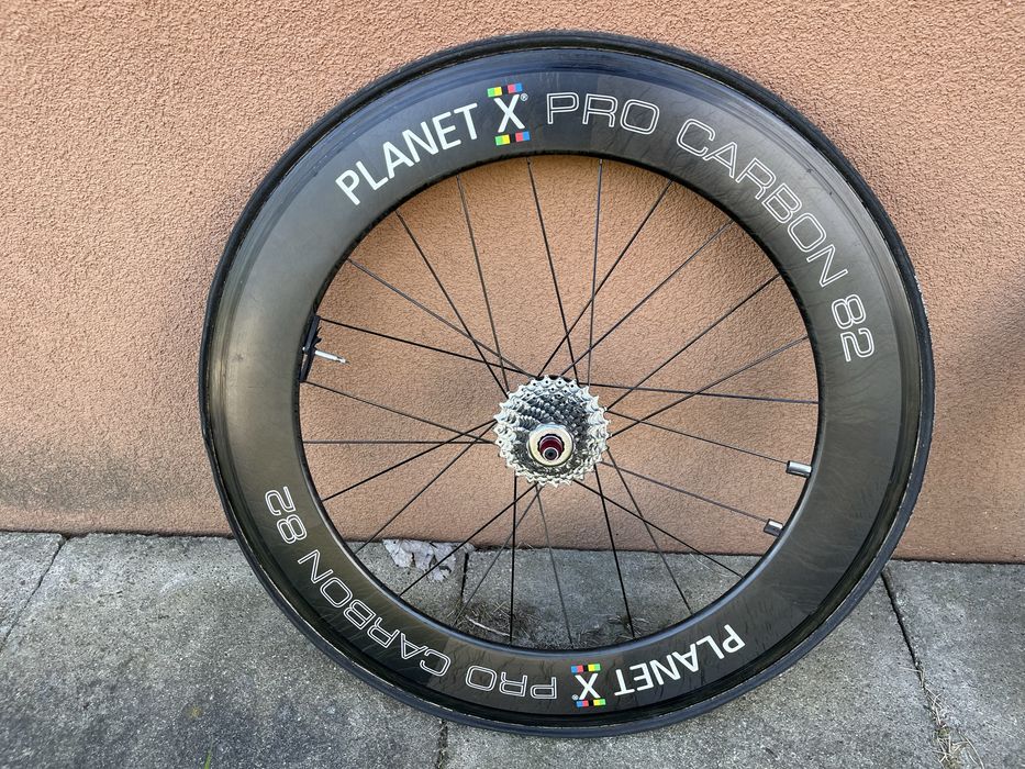 Kola karbonowe Planet X 82mm Campagnolo