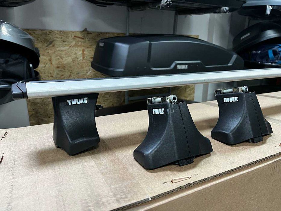 Thule багажник поперечини комплект на гладкий дах авто Thule 750 сталевий БВ багажна система кріплення адаптери упори кити палки нові вживані підбір