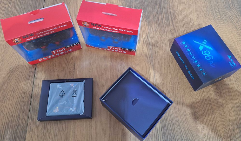 Consola com + de 11000 Jogos Retro64171761773315124