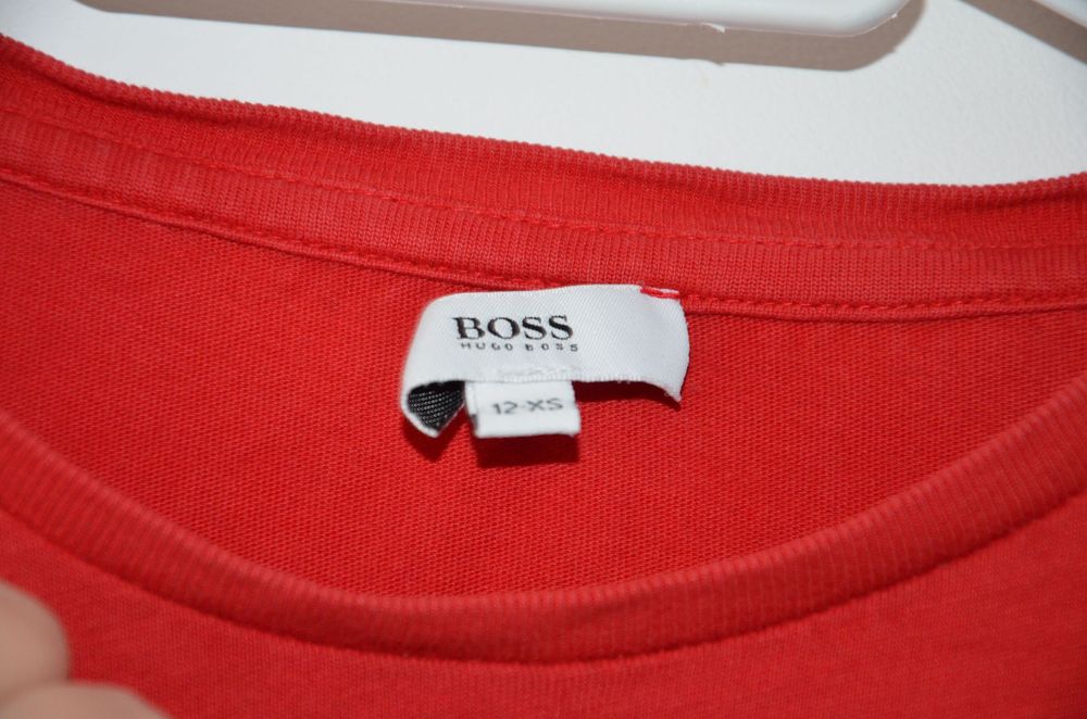 bluzka Hugo Boss czerwona XS 12 lat