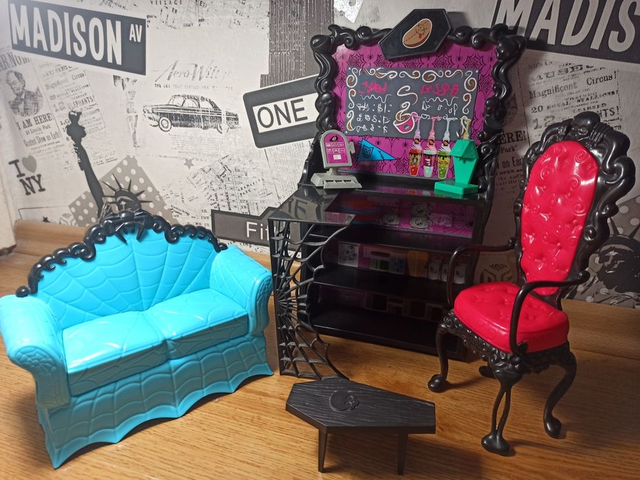 Monster High umeblowanie z dodatkami