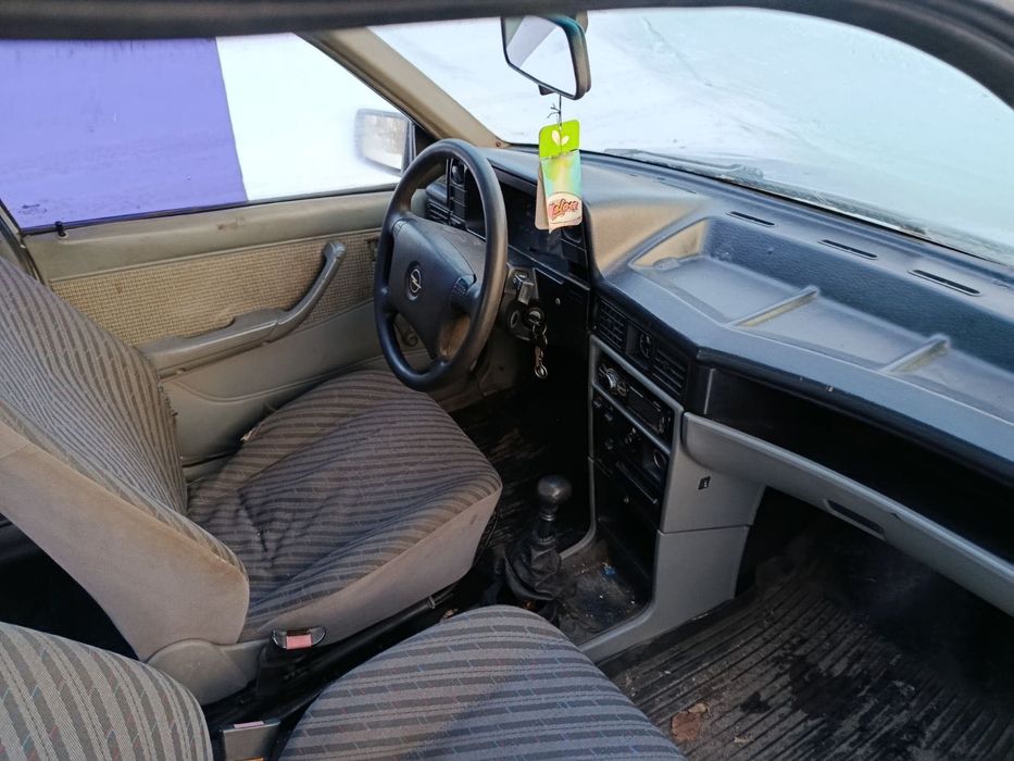 Продам автомобіль Opel Kadett