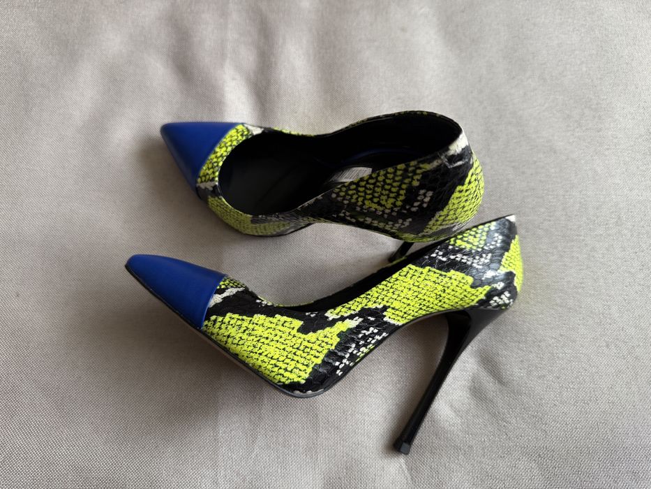 Продам туфли на каблуке miraton