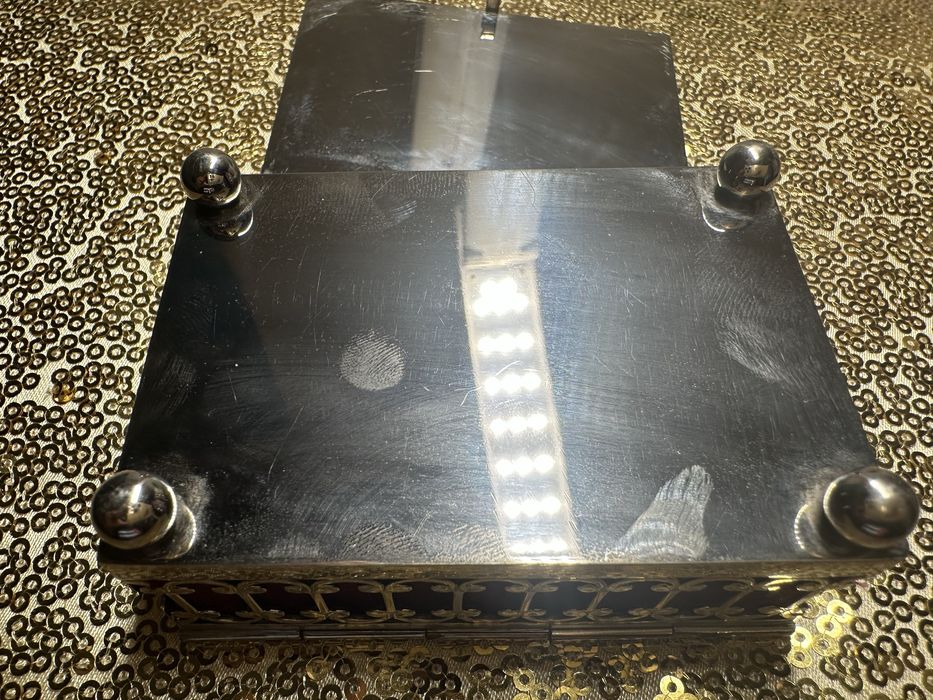 Metalowa szkatułka  pudełko na biżuteria prl