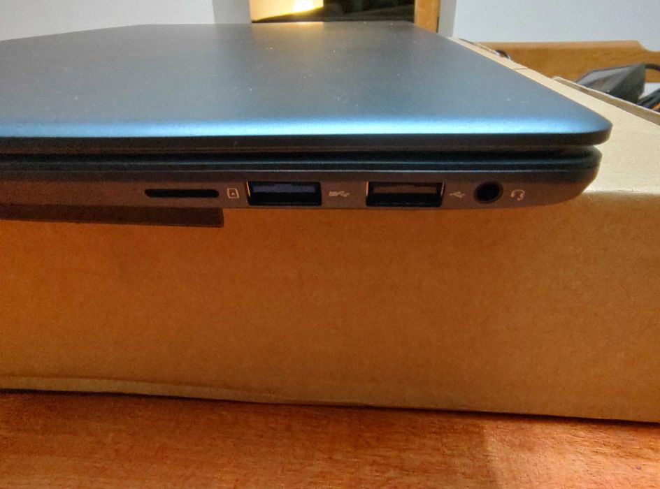 Nowy cienki laptop netbook AMD 8gb ddr4 512gb SSD