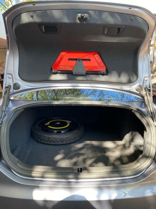 Продам ауді а6 с6 2.4