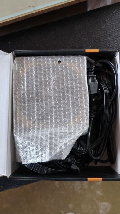 Fonte de Alimentação Nox Urano VX 750W 80 PLUS Bronze Edition