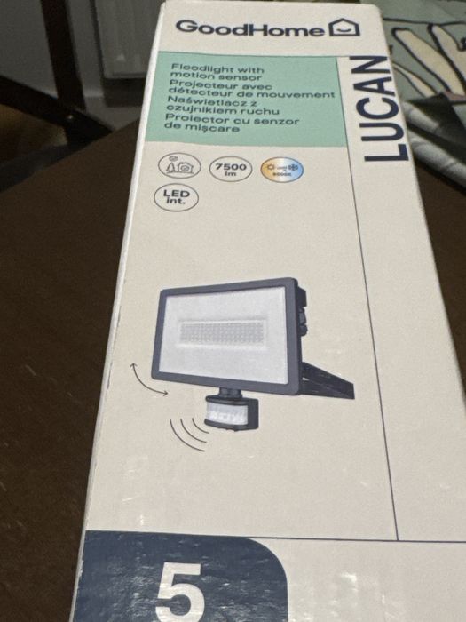 Naświetlacz led 7500 lm z czujnikiem ruchu