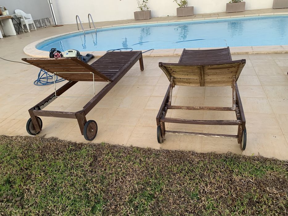 esperguiçadeiras madeira + capas de proteção