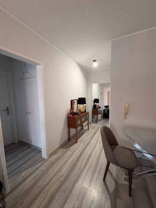 Apartamento T1 mobilado junto ao El Corte Ingles