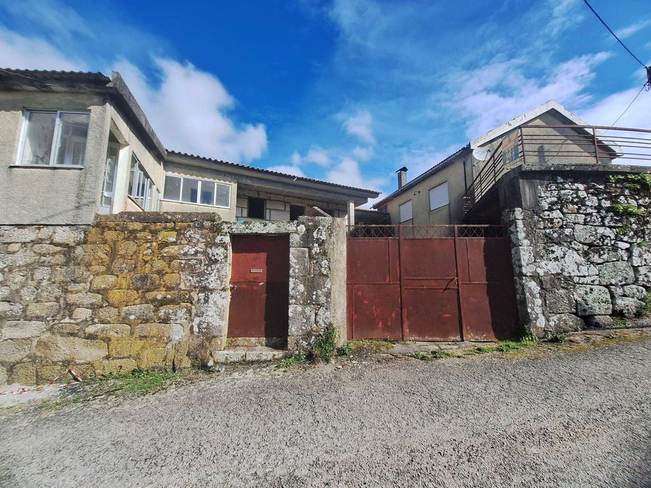 Moradia para Reconstrução – Excelente Oportunidade de Investimento