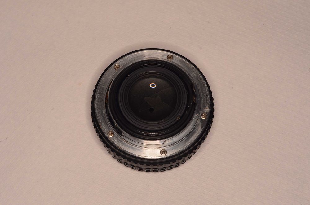 Pentax K1000 + SMC Pentax-M 50 mm f-1,7 - Leia com atenção!