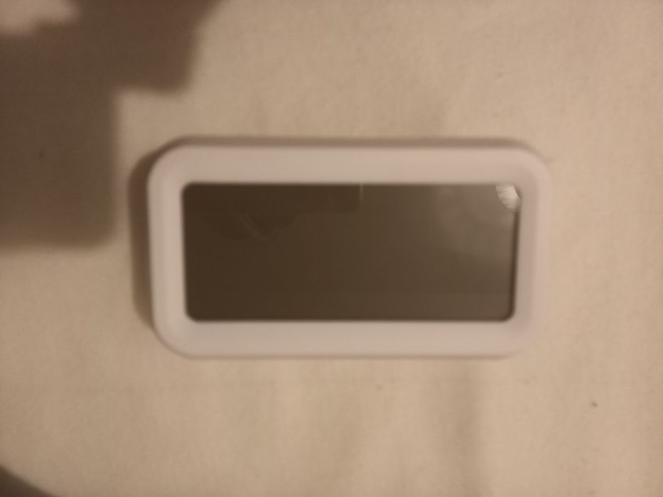 Zegarek elektroniczny na baterie (stan idealny)