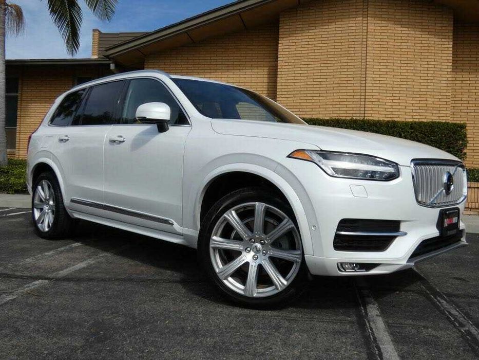 Volvo XC90 2017 inscription