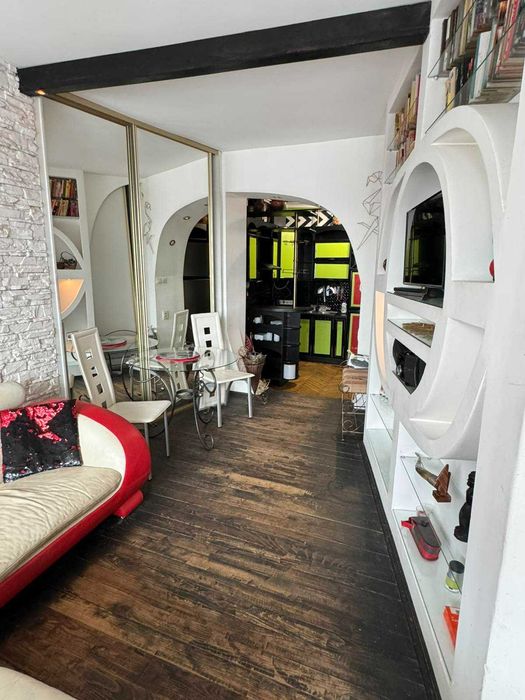 Оренда 3к квартири особнячного типу