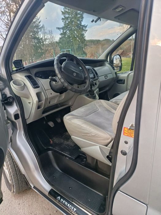 Trafic 2007 пасажир