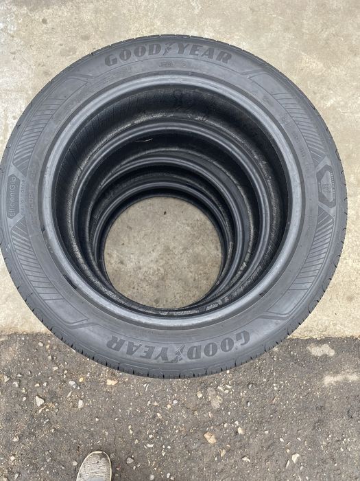 Шини 195 60R18 96H Good Year EfficientGrip