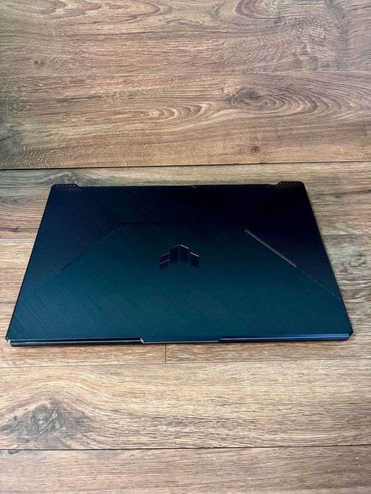 ASUS TUF Gaming A17 FA706QM\RTX 3060 6GB\Ryzen 7 5800H\ 16 GB DDR4\SSD NVMe Kingston 512 GB