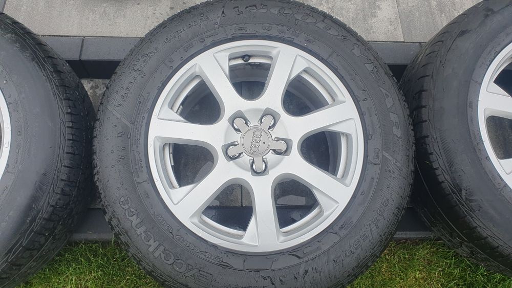 Felgi aluminiowe Audi wraz z oponam /kpl.