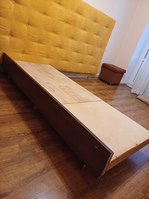 Двоспальне ліжко