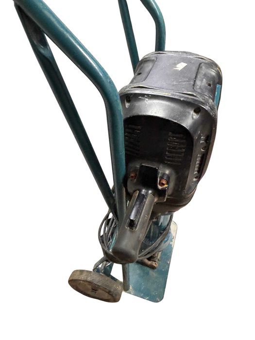 Młot wyburzeniowy Makita HM1812 72,8 J 2000 W +WÓŻEK