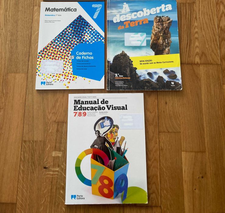 Livros escolares de 7º ano