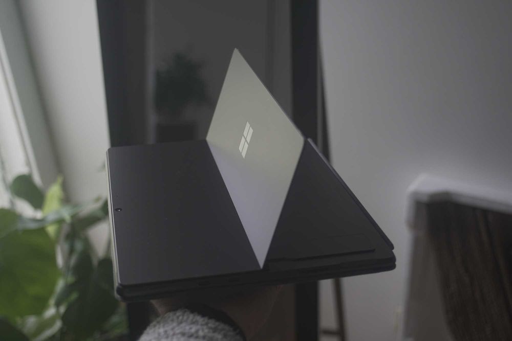 Microsoft Surface Pro 8 (i7)