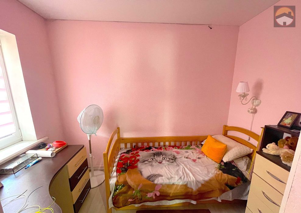 Продам будинок  метро Київська , Є-відновлення +