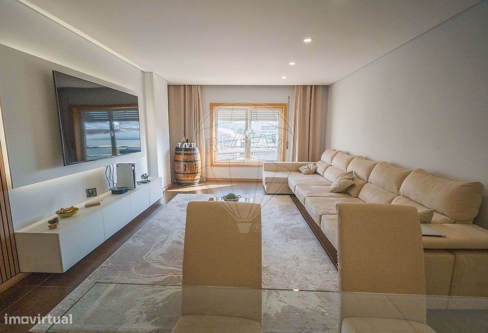 Apartamento T3 para venda — Santa Maria de Lamas, Aveiro