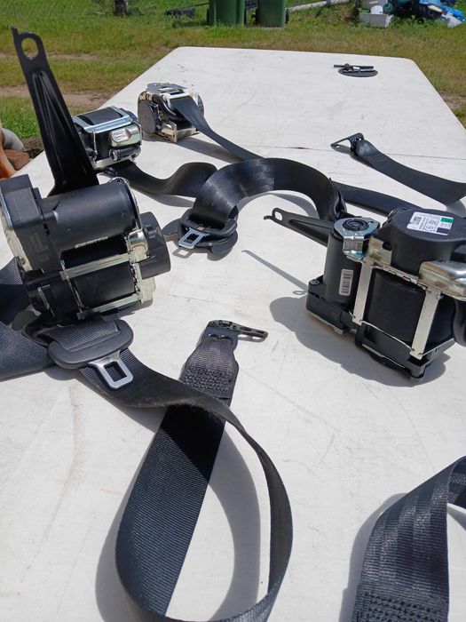 Jeep Avenger Wrangler Renegade Grand Cherokee xj y pasy bezpieczenstwa