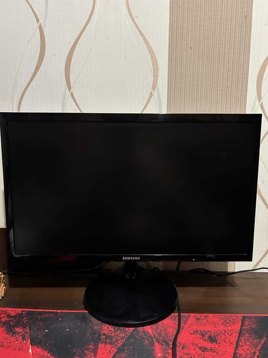 Продам Монітор Samsung S22F350F 21.5"