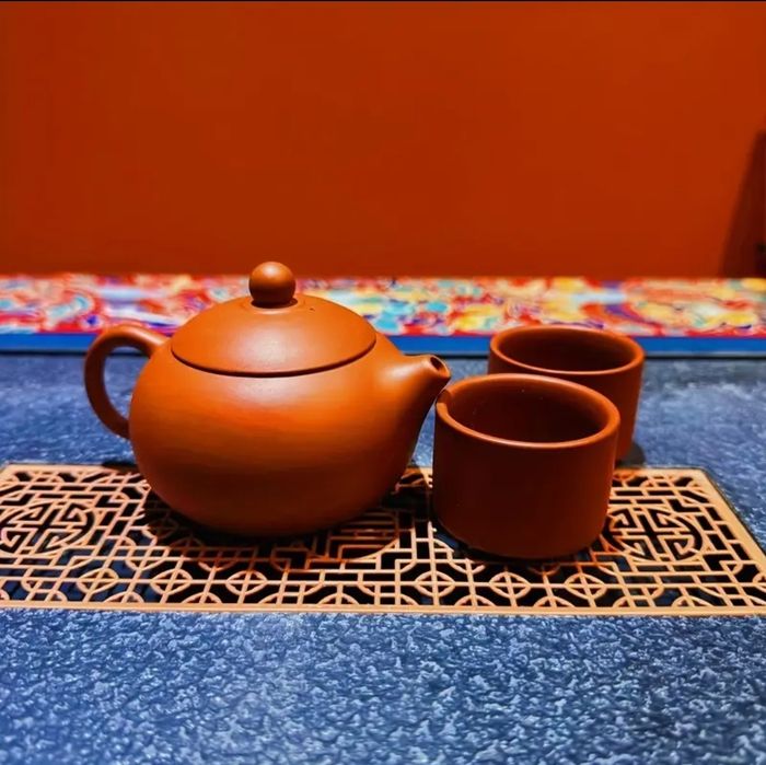 Глиняний чайний набір Сі Ши: Чайник 200 мл + 2 піали по 50 мл.  Глина.