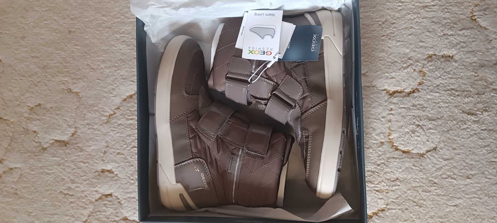 Дитячe зимове взуття, фірми Geoox, 33 розміру з теплою устілкою